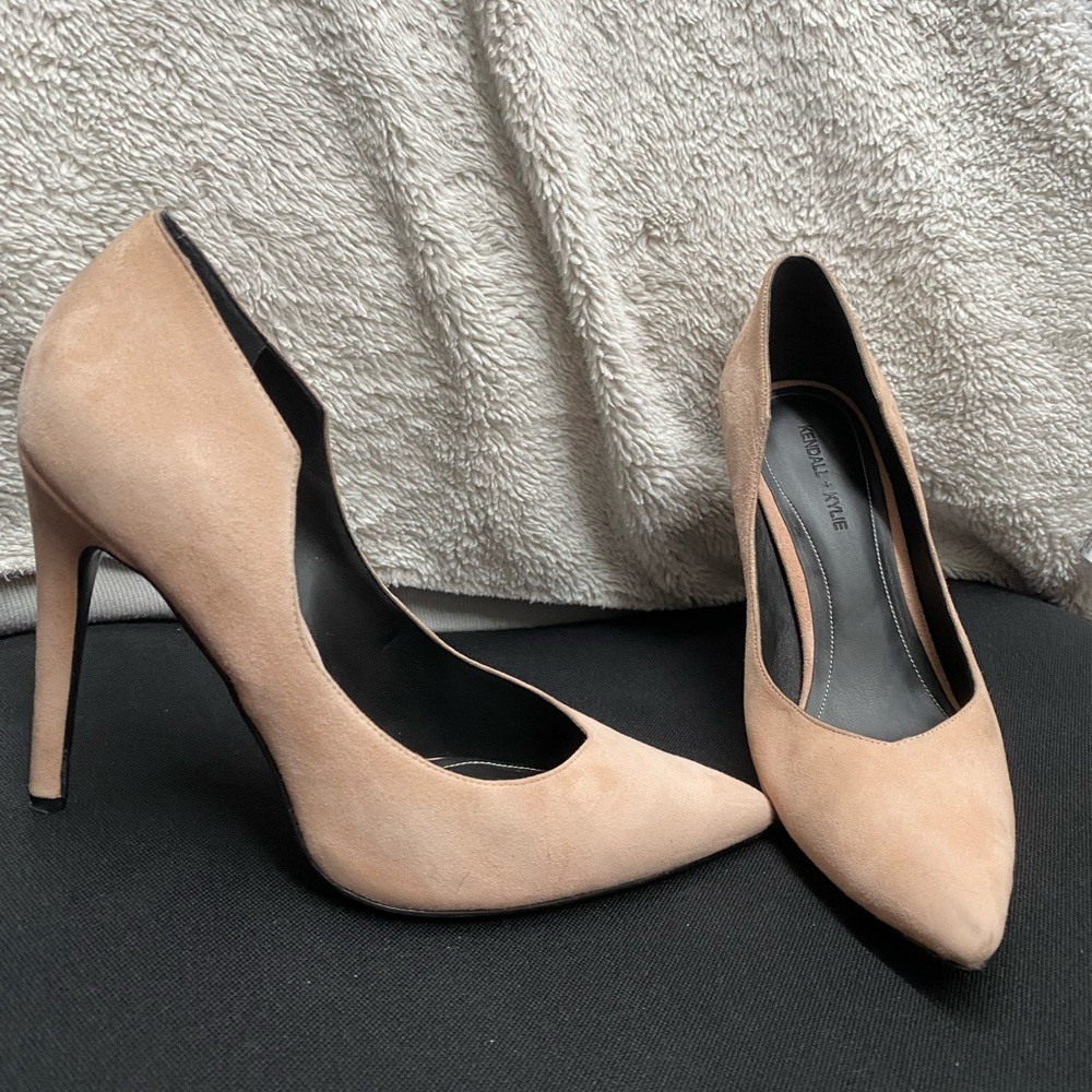 Kendall + Kylie tan heel shoes